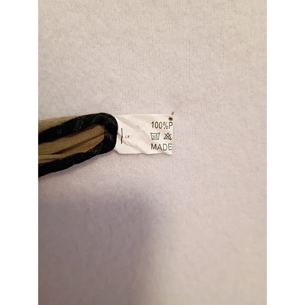 Unbranded indulge tactile